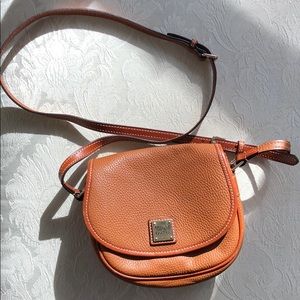 Dooney & Bourke small cross purse